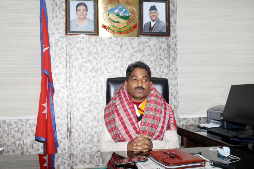 नवनियुक्त मन्त्री प्रभु साह भन्छन्- जनताले गाउँ छाेड्नुपर्दैन, अब गाउँलाई नै शहर बनाउँछाैँ